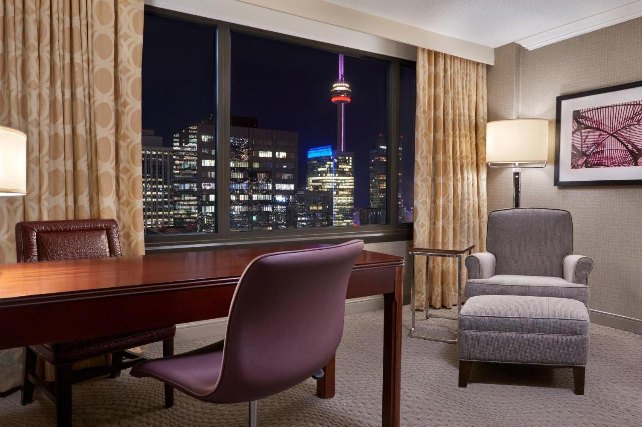 Sheraton Centre Toronto Hotel Экстерьер фото