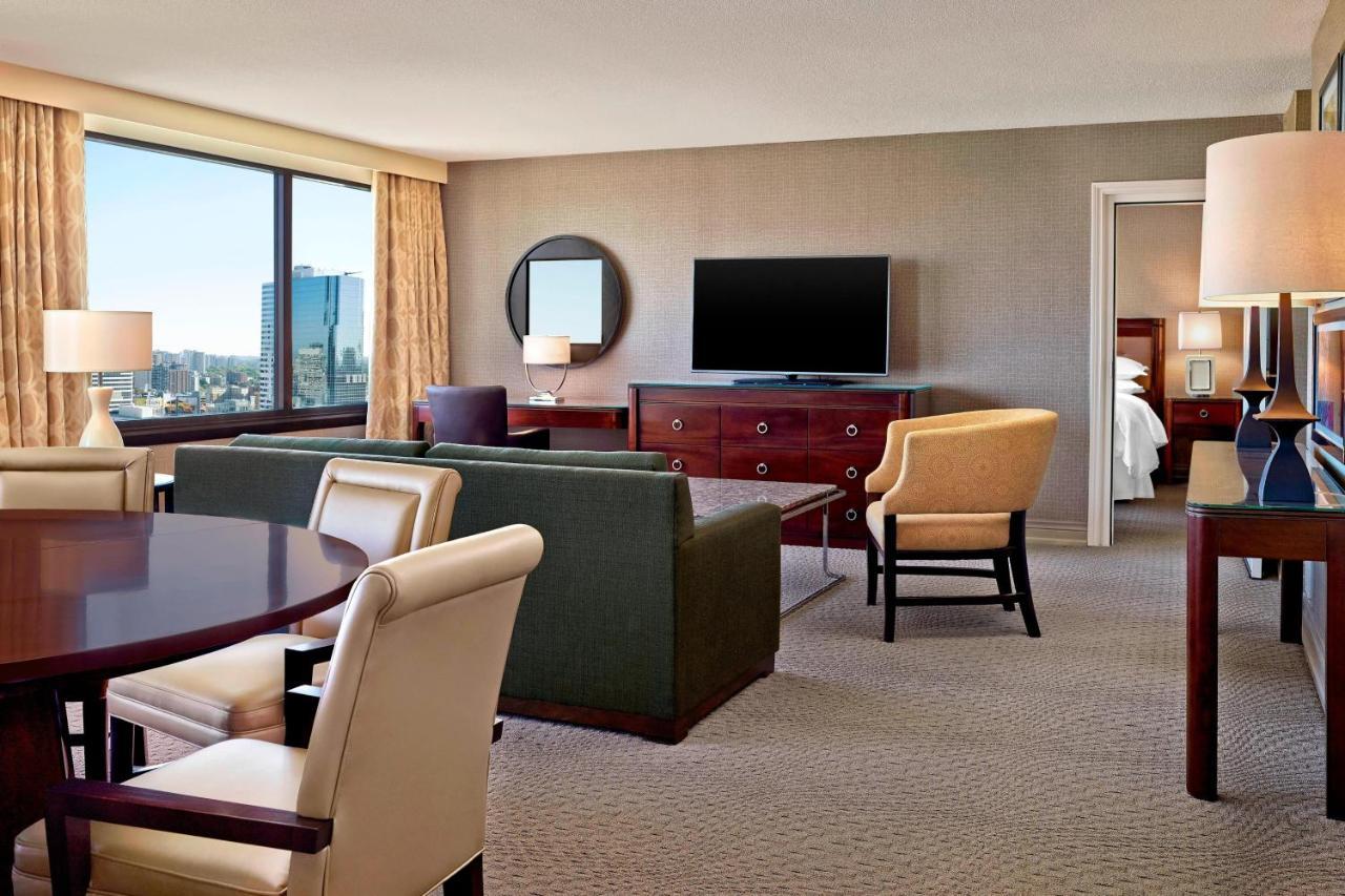 Sheraton Centre Toronto Hotel Экстерьер фото