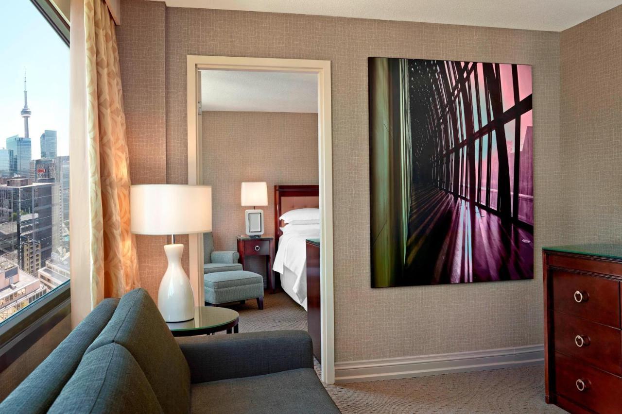 Sheraton Centre Toronto Hotel Экстерьер фото
