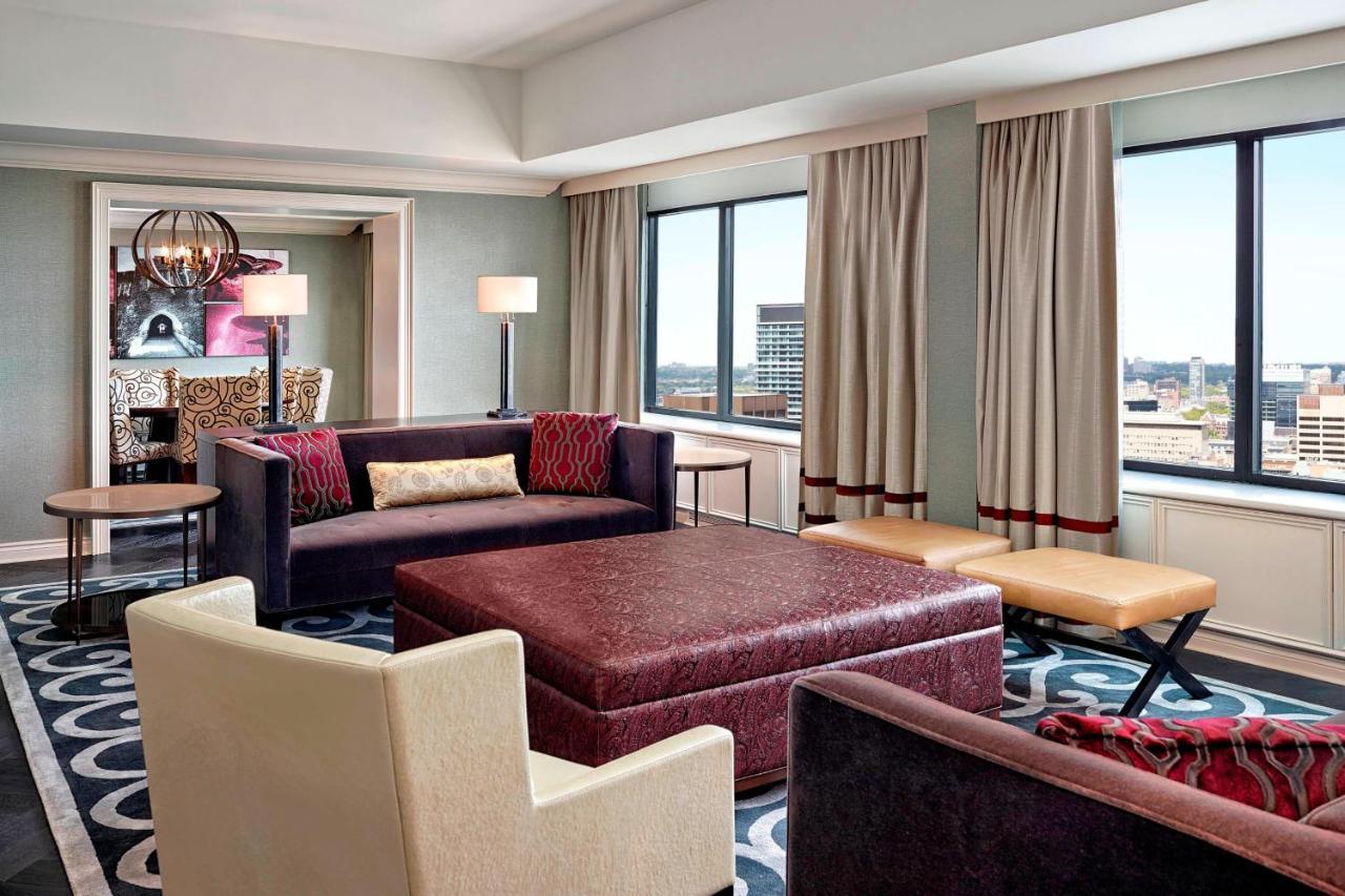 Sheraton Centre Toronto Hotel Экстерьер фото