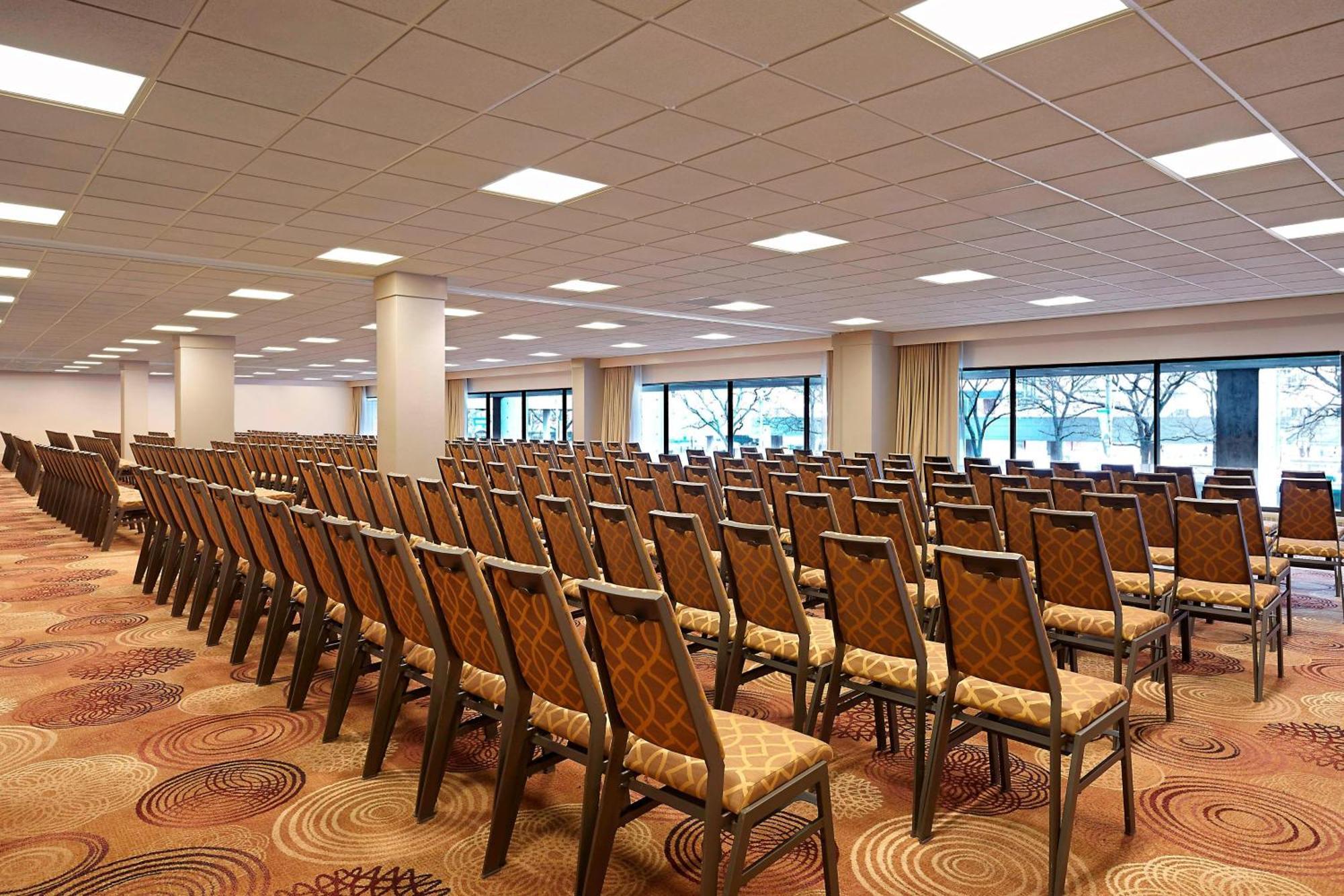 Sheraton Centre Toronto Hotel Экстерьер фото