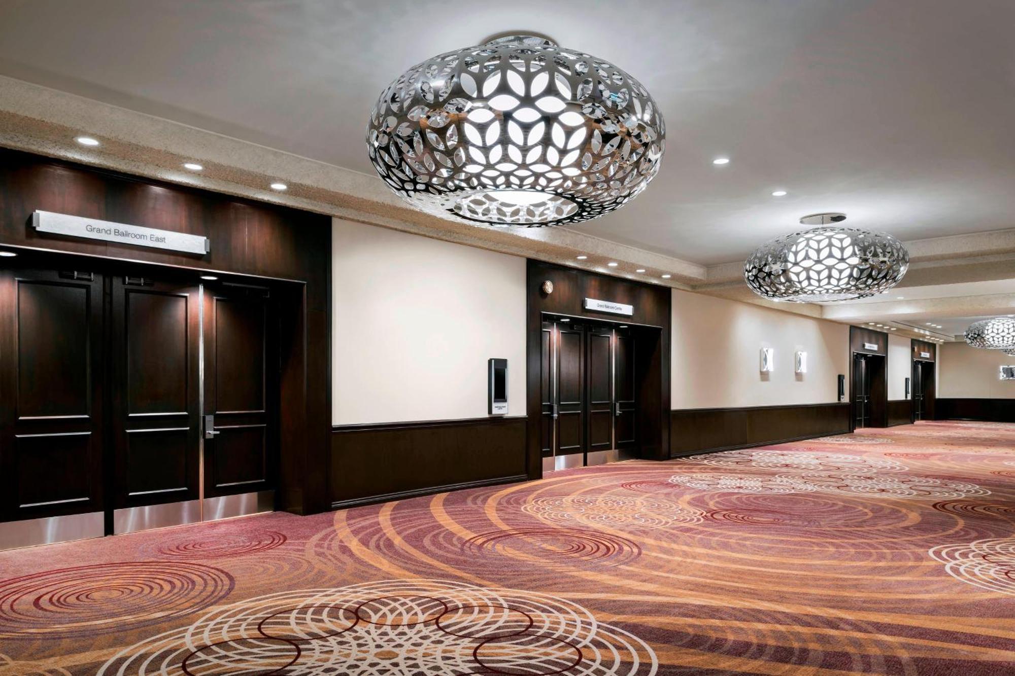 Sheraton Centre Toronto Hotel Экстерьер фото