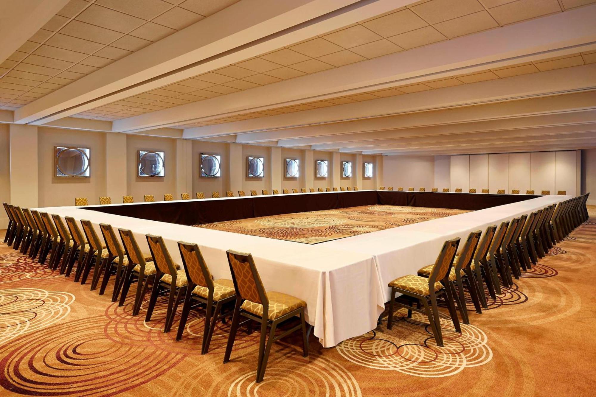 Sheraton Centre Toronto Hotel Экстерьер фото